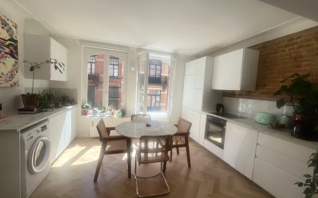 Precioso estudio de una habitación en Uccle. A 20’ del centro de la...