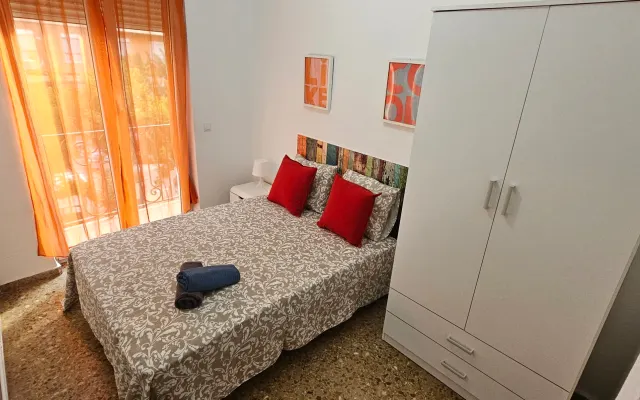 AVE-JoaquĂn Sorolla Double Room