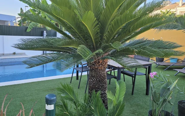 House with pool, just minutes from Albufeira city center.
We welcome