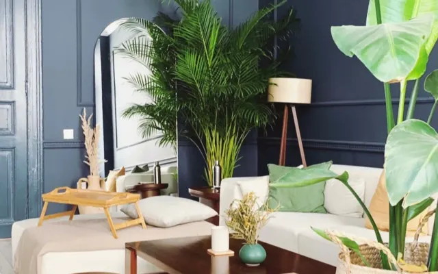 Stylish Sunny Private Room in Historic Pera • LGBTQ+ Friendly