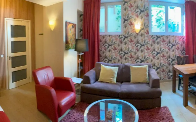 InnAmsterdam4U Bed and Breakfast