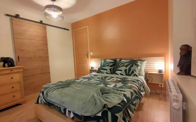 Aux Hirondelles – Zimmer „Afrique“