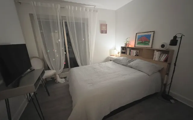 Apartamento cómodo y espacioso de 2 habitaciones, con balcón