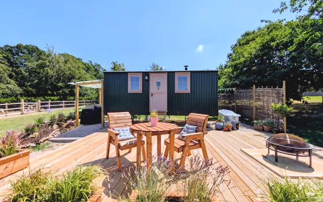 Shepherd Hut in rural Somerset