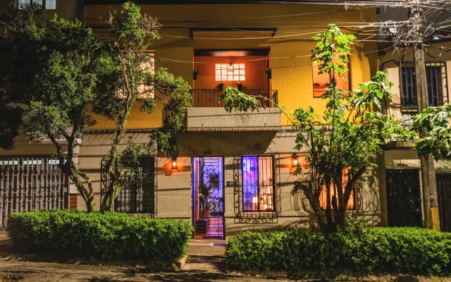 Historic district home, ,breathtaking rooftop terrace views - copy 02