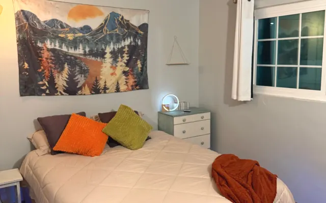 Cozy Hot Tub Escape · Private Room & Bath · 15 Min to Hillcrest