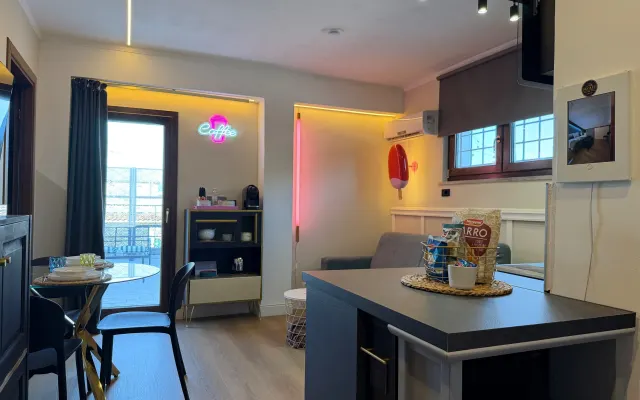 Attico panoramico con rooftop privato a Roma a 400 metri dalla metro C