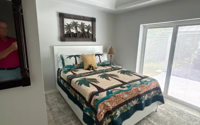 Private bedroom with bath in a beautiful home in North McAllen.