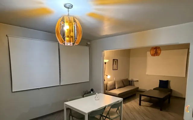 Wohnung im Erdgeschoss, in der Nähe des Flughafens und des GNP...