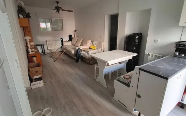 Apartamento con terraza en Carabanchel (Metro oporto)