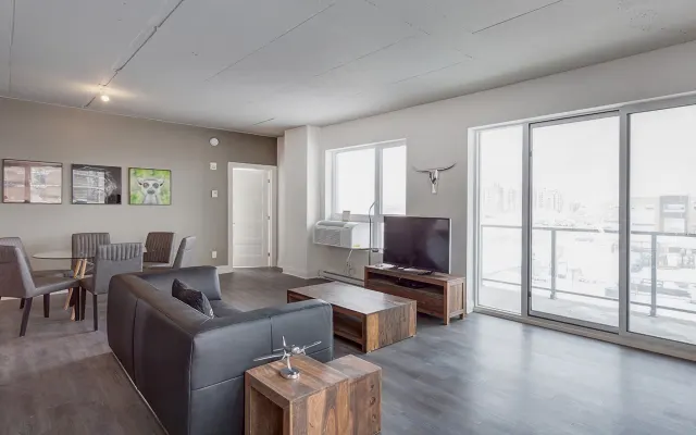 Equinoxe 3BR in Montreal | Fully Furnished | Short Term Rental