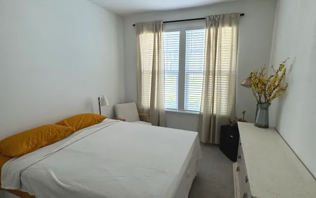A comfy home in between Jacksonville and Saint Augustine FL
