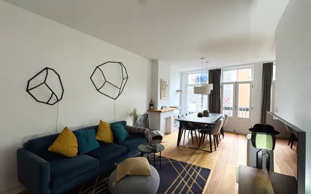 Apartamento bem iluminado em De Pijp