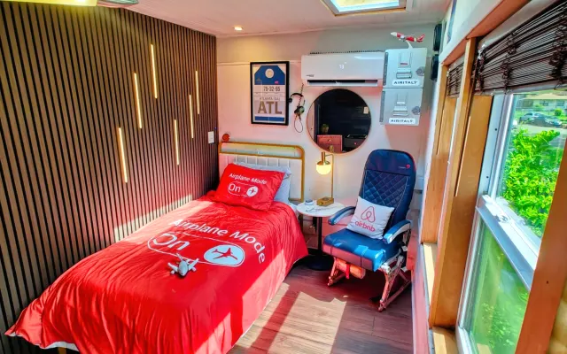 Airport Sky Lounge Aviation-Themed Room for Solo