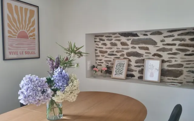 Maison Lazuli – Duplex charmoso, Costa do Granito Rosa