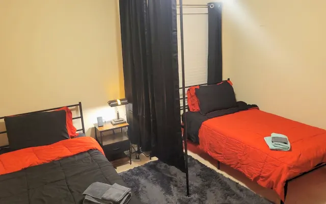 Das Mehrbettzimmer „Relaxed Men’s Lodge“