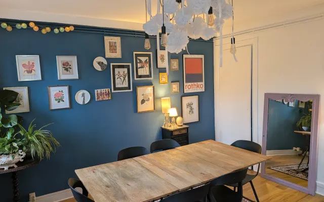 Bel appartement en espace partagé à Amiens. Naturisme accepté.