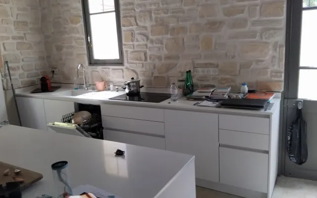 Petite et jolie maison à 5 minutes à pied des remparts et de la fac...