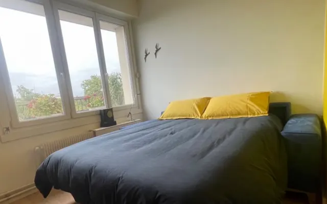 Quiet room with a lovely view – Old Lille city center