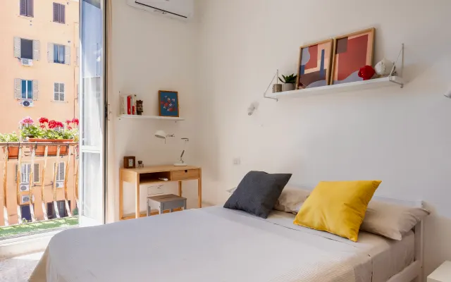 Room with private bathroom in Pigneto, Rome's queerest neighborhood. 4 