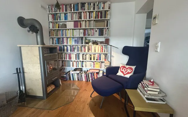 Helles Zimmer im beliebten Agnesviertel