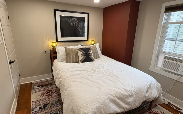Aconchegante quarto em duplex no centro de Frederick