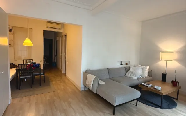 Your home in Barcelona: comfortable, cozy, and full of charm