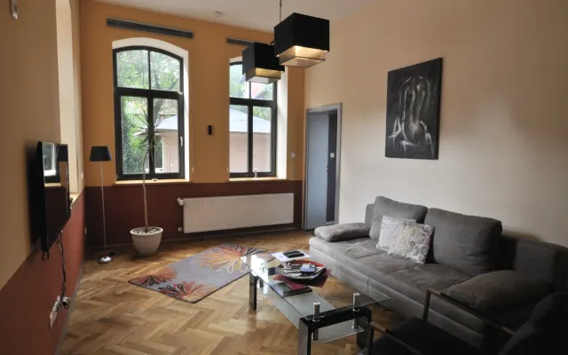 MCM-Comfort-Apartamento Alpha con terraza privada y jardín