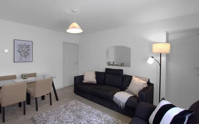 Piso de 3 dormitorios | Aparcamiento privado | A 3 minutos de Clapham...