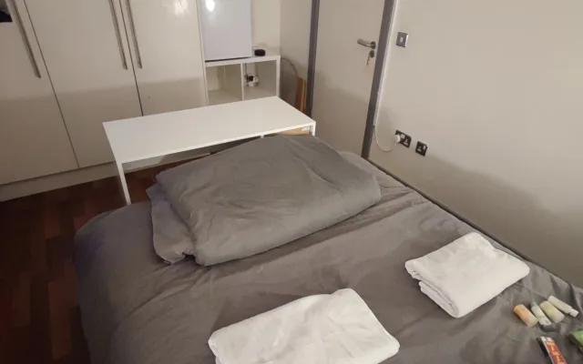 Piso compartido muy bien situado.