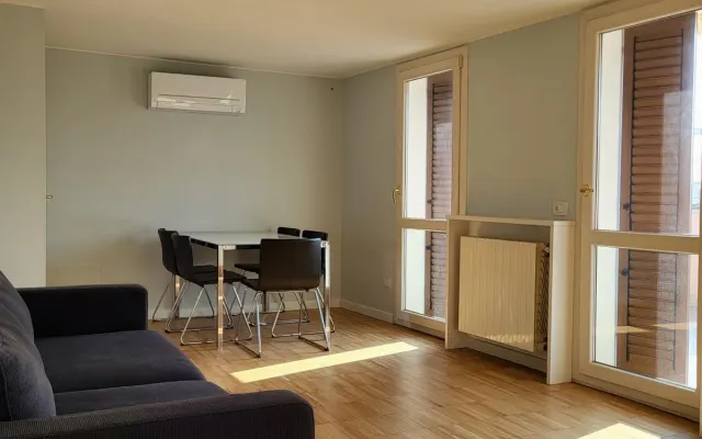 Two-room apartment with a sunny terrace overlooking the rooftops of...