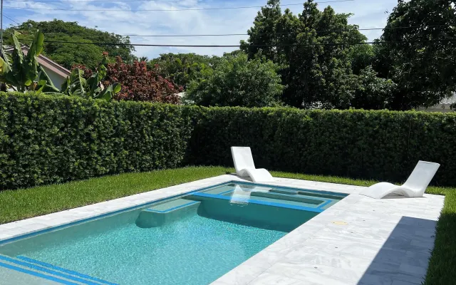 Entire Luxury house in North Miami Beach