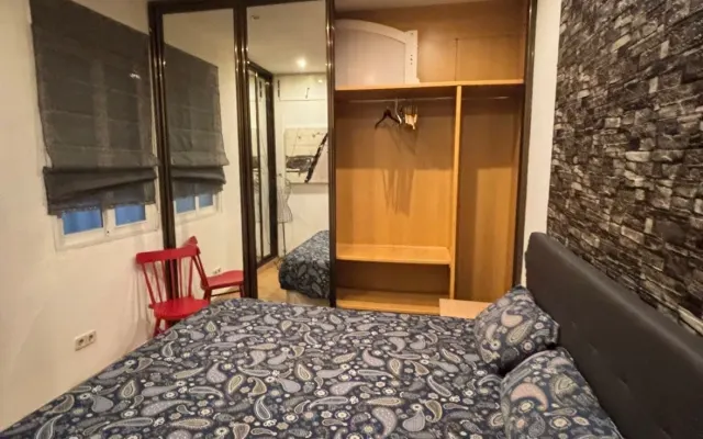 Chambre privée disponible, avec un lit de 1,50.