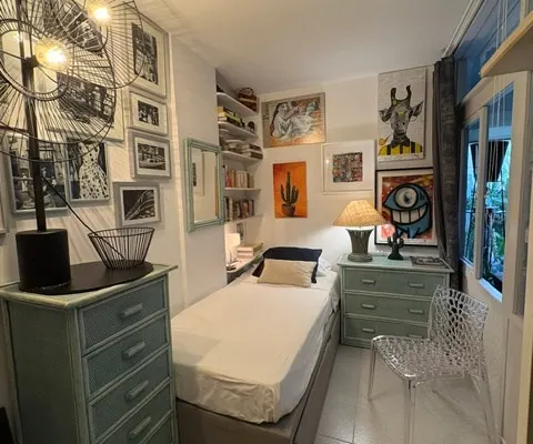 Habitación acogedora en el corazón de SITGES, con terraza/jardín...