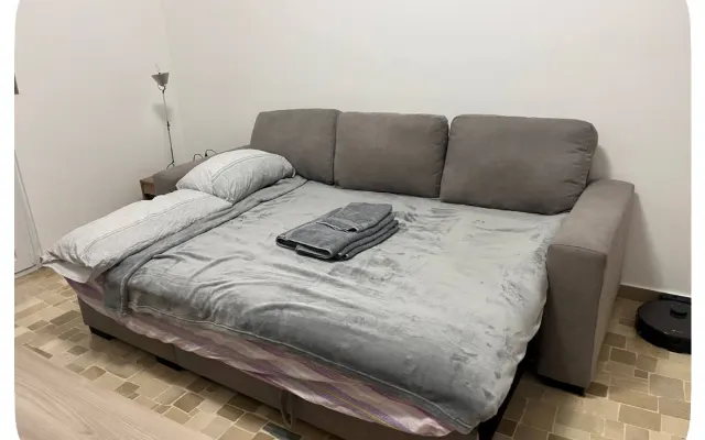 Single room near Milano Certosa train station S5/S6