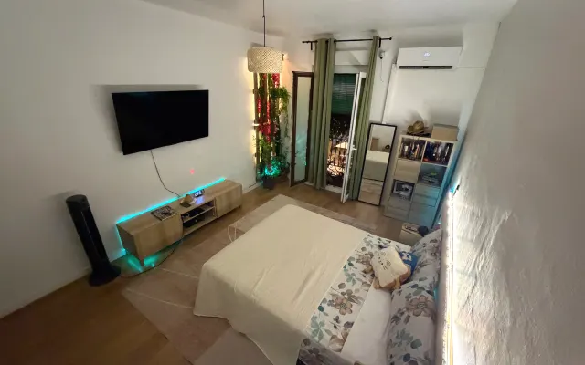 Geräumiges Zimmer mit wunderschönem Ausblick an der Plaza del Sol...