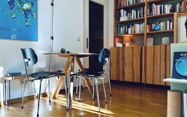 Wunderschönes Studio-Apartment am Nymphenburger Kanal – Rotkreuzplatz