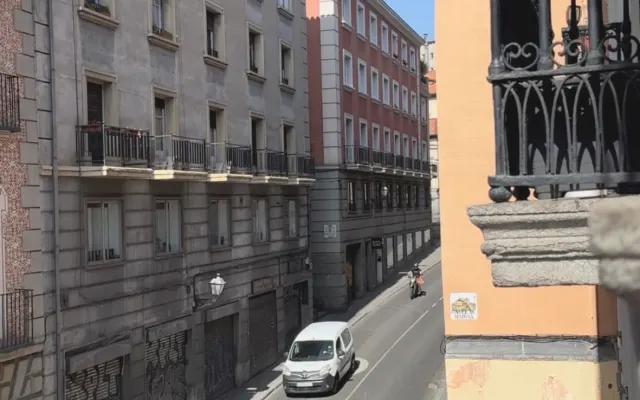Quartos bem no centro de Madri a um bom preço, com tudo incluído - copiar...
