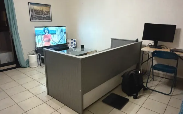 Beautiful 50-square-meter one-bedroom apartment within walking...