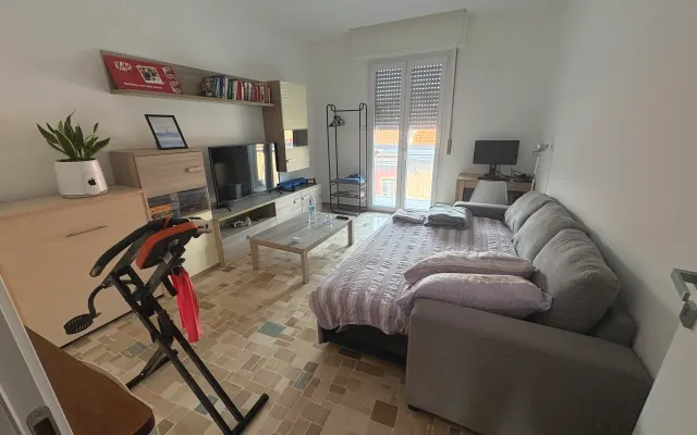 Single room near the Milano Certosa train station (S5/S6)