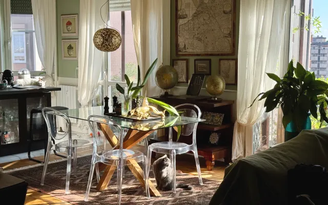 Ao longo da Martesana - Estilo, conforto e o metro debaixo da casa".