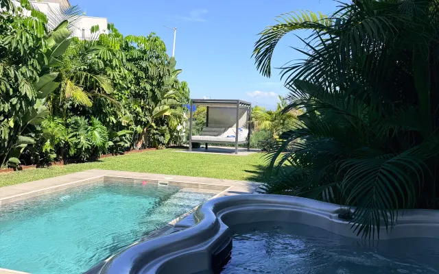 Elysium Villa, a house with a heated pool to share with a gay couple