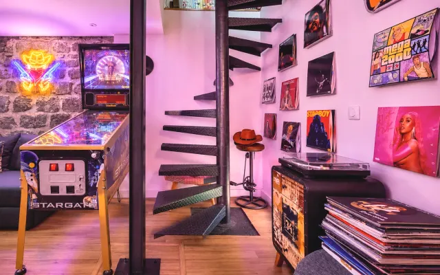 Quarto em uma casa grande e incomum, Paris - La Défense