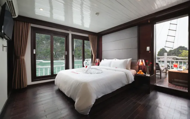 Romantisches Flitterwochen-Paket zur Halong-Bucht
