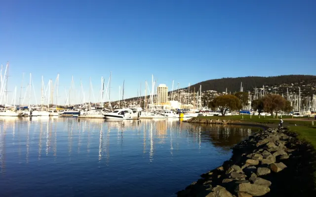 Älterer Stil, Sandy Bay