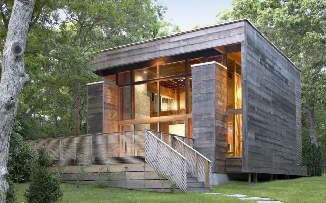 Amagansett/East Hampton Fabulous Modernist Jewel--Steps from Beach!