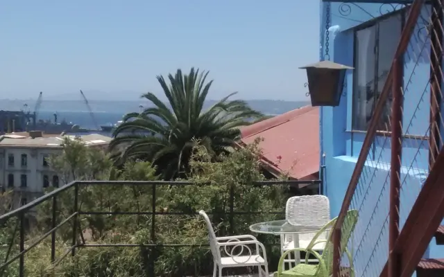 Lil' guest house with 2 rooms - Room 2