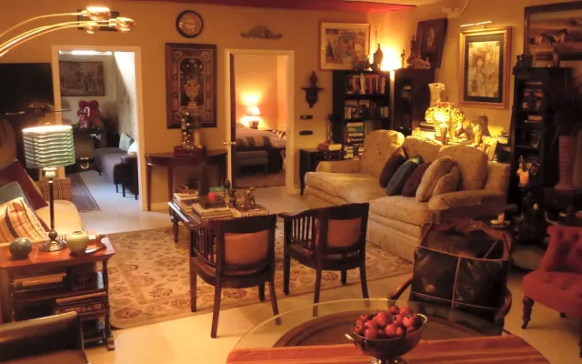 Affordable elegance with many extras...