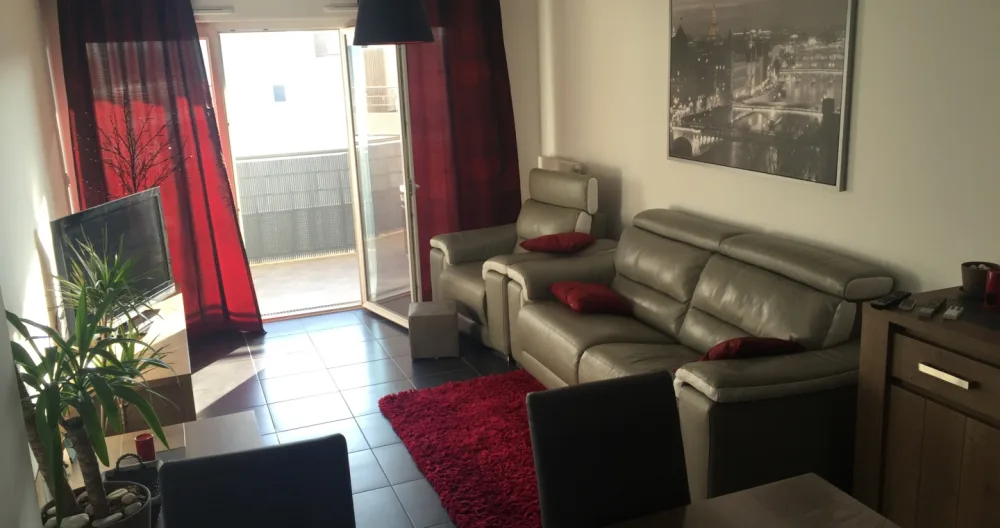 Bonito apartamento com terraço - Foto 1