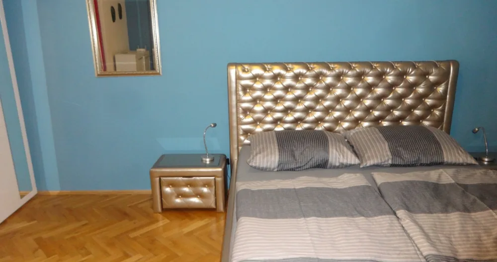 Cozy hideaway by a Prague gay nightlife expert. Next to Palladium Mall - Picture 8